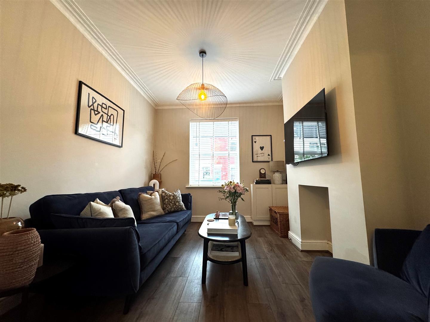 2 Bedroom House To Buy image 4